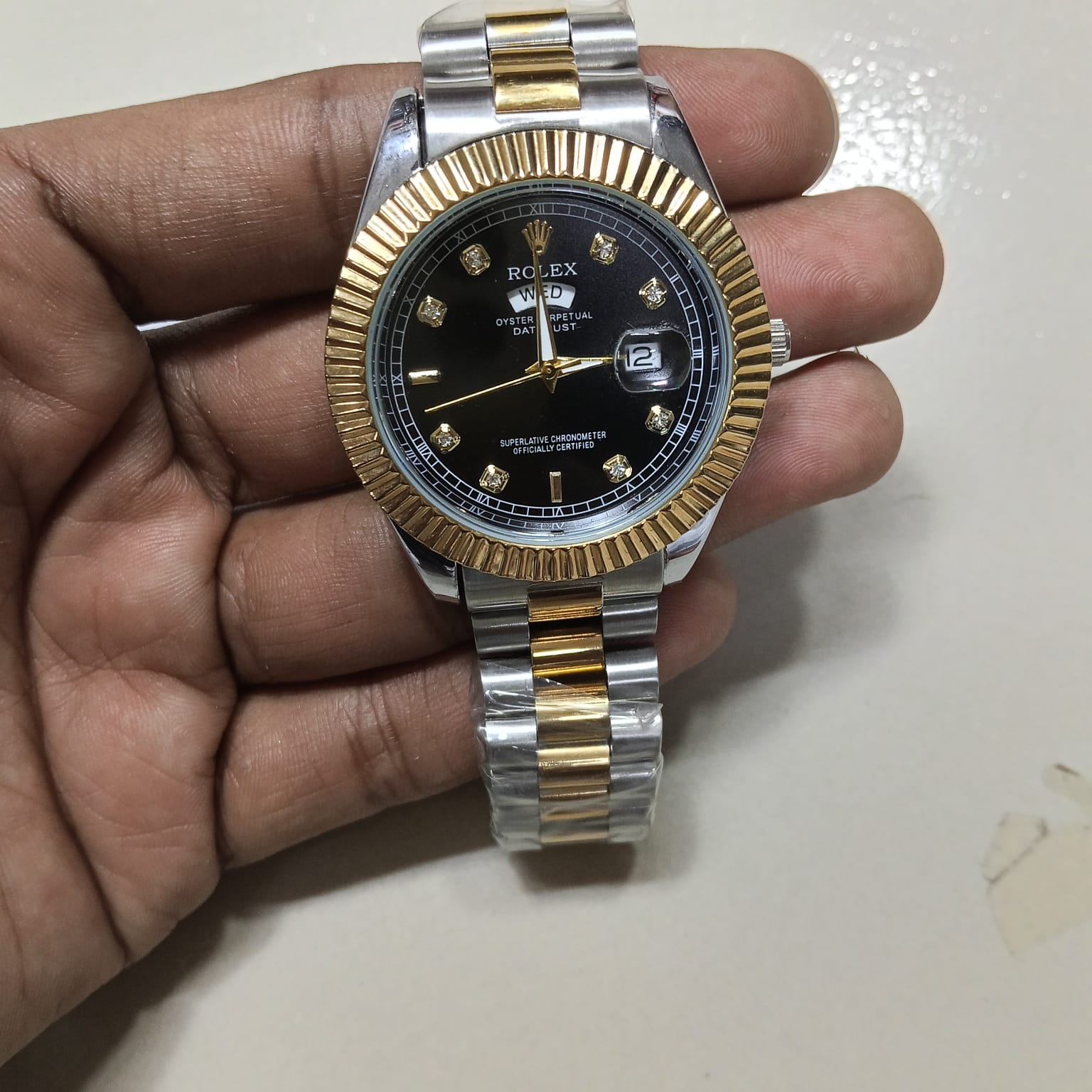 Poedagar 613 Luxury Stainless Steel Strap Watch (Green Dial)