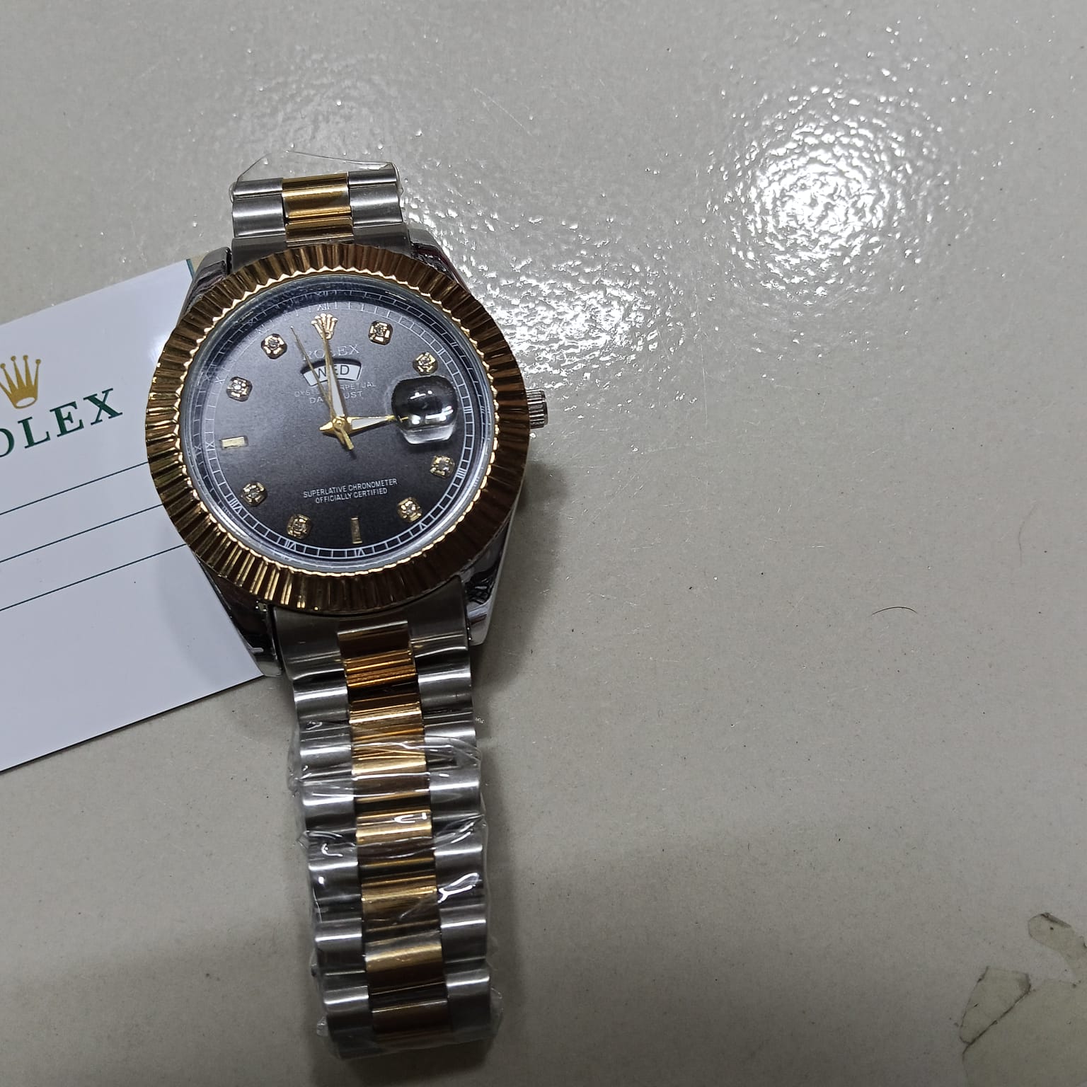 Poedagar 613 Luxury Stainless Steel Strap Watch (Green Dial)