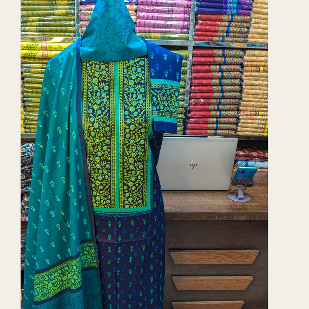 New Exclushive Collection High Qualitiey Cotton Printed Three Piece