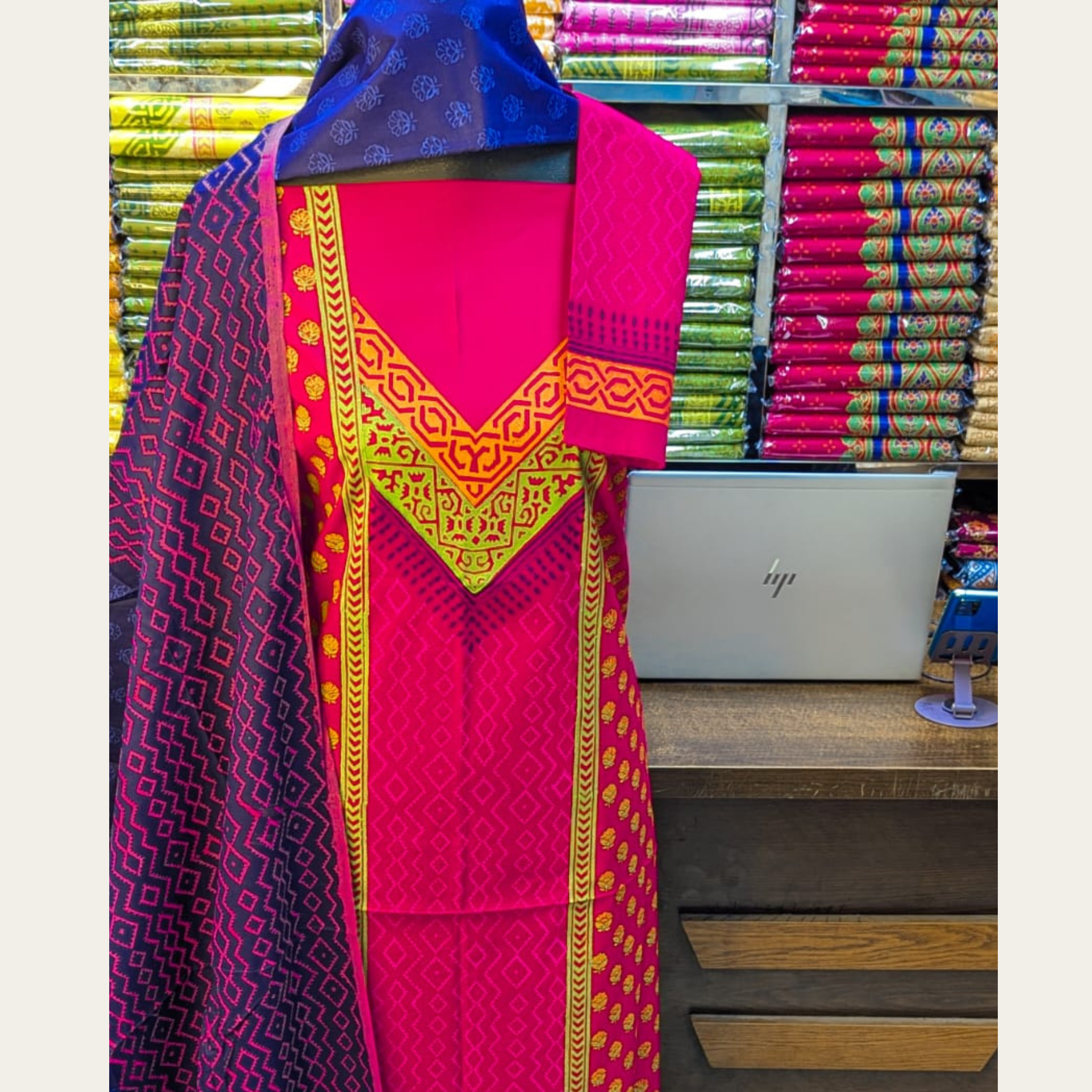 New Exclushive Collection High Qualitiey Cotton Printed Three Piece